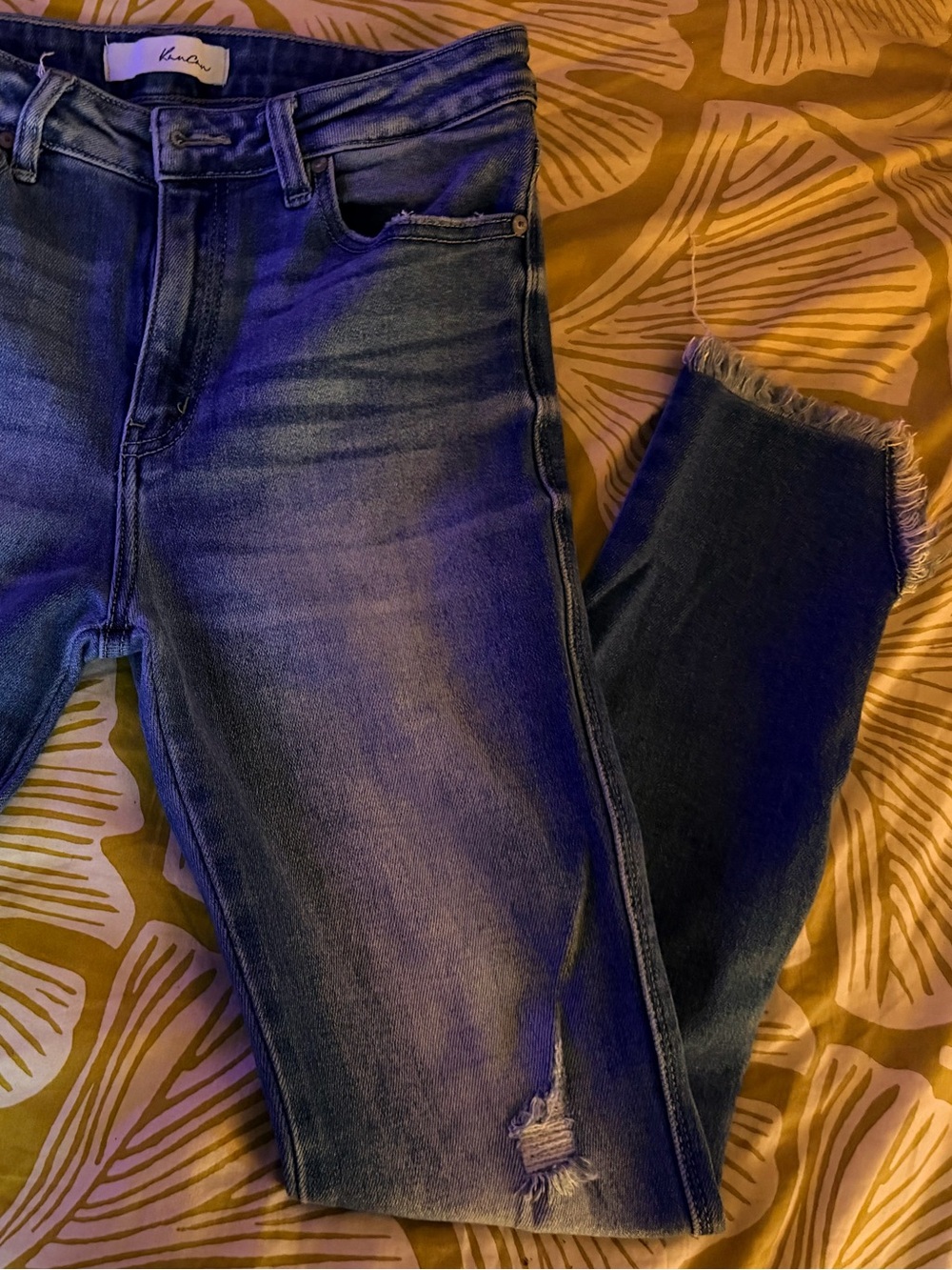 KanCan Women's Cropped Ankle Jeans - Blue Denim with Faded Wash